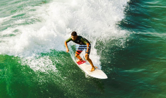 电竞产业蓬勃发展，全球总决赛创收视新高，中国战队再夺桂冠